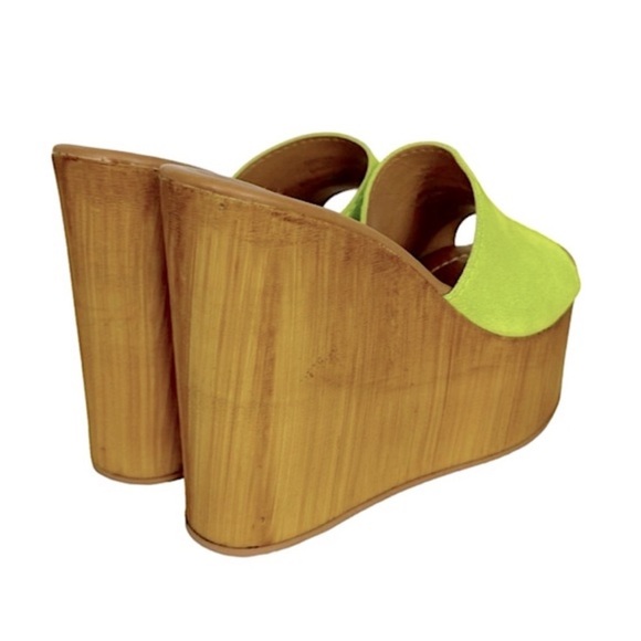 Steve Madden Sandra neon  Green Wedge platforms Size 7 Slip-On Comfort - Picture 6 of 11